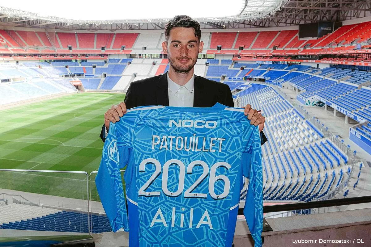 l ol fait signer jusqu en 2026 un jeune gardien de but ol 360245