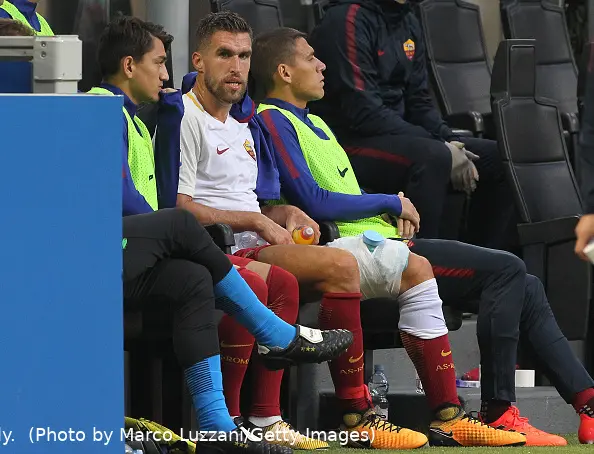 strootman panchina gamba fasciata milan roma