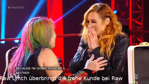 Becky Lynch überbringt die frohe Kunde bei Raw