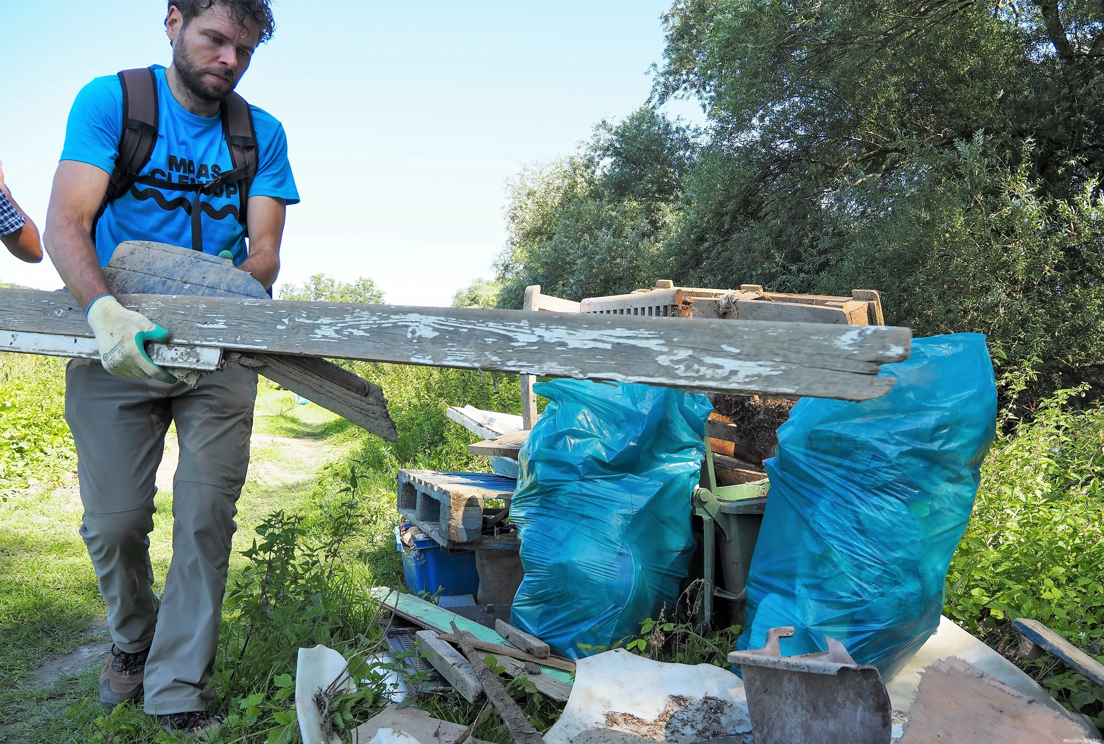 maascleanup eijsden marielle bakker