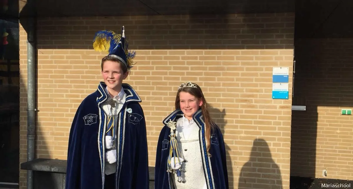 schoolprins tom en schoolprinses kira