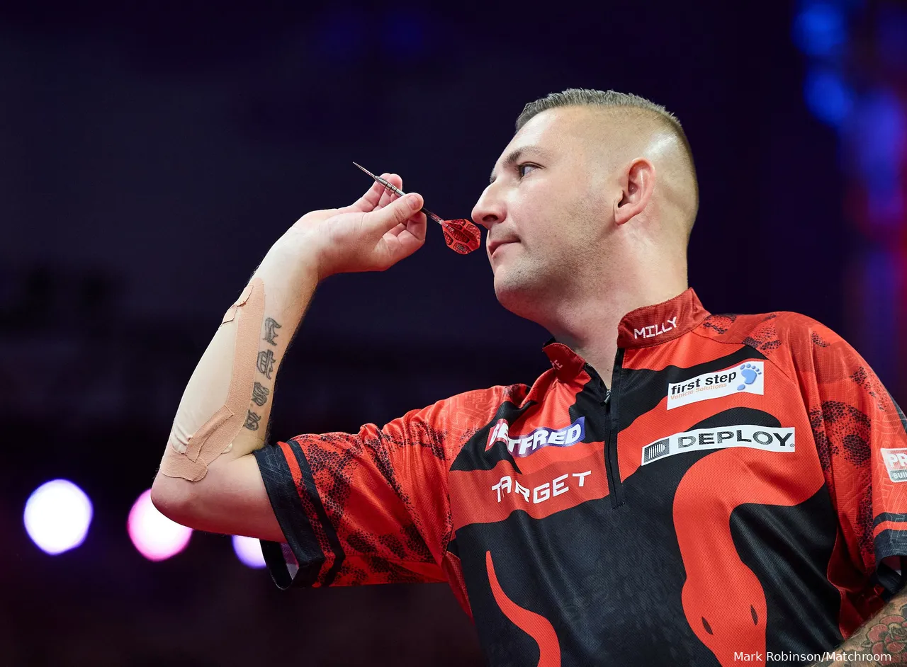 Aspinall had visible strapping on his last outing at the World Matchplay