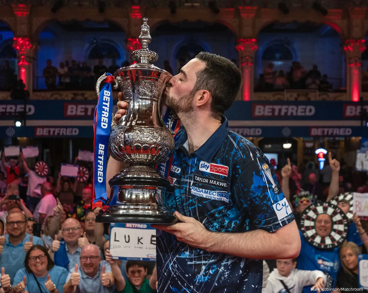 Humphries viert zijn World Matchplay overwinning