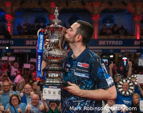 Humphries celebrating his World Matchplay win