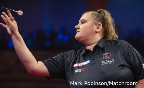 Beau Greaves in Aktion beim World Matchplay