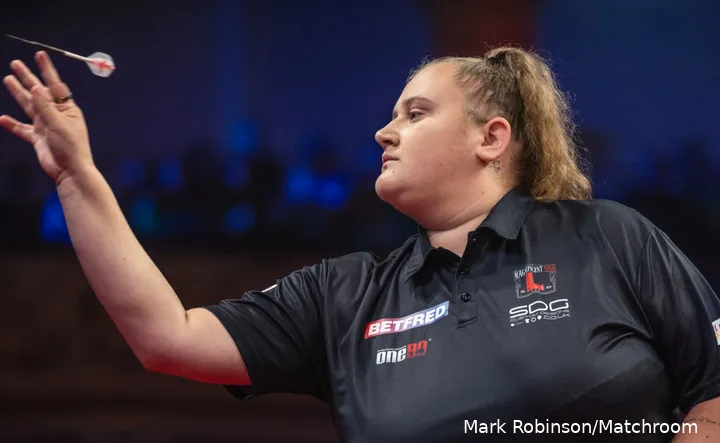 Beau Greaves in action at the World Matchplay