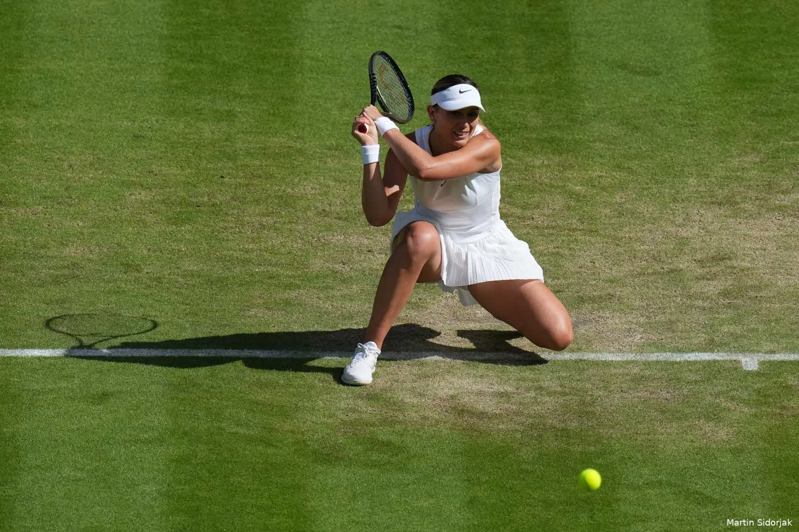 Badosa Paula Wimbledon2022 MartinSidorjak