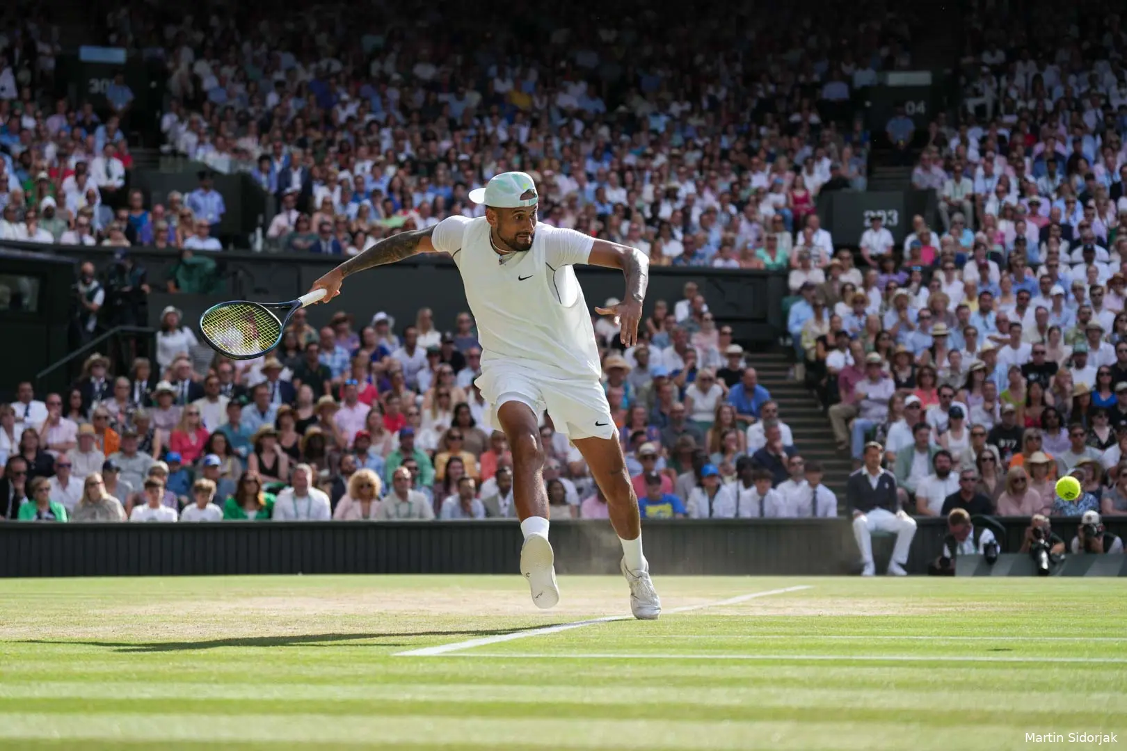 Kyrgios Nick Wimbledon2022 MartinSidorjak12