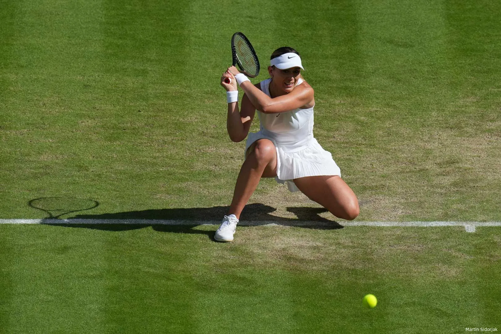Badosa Paula Wimbledon2022 MartinSidorjak
