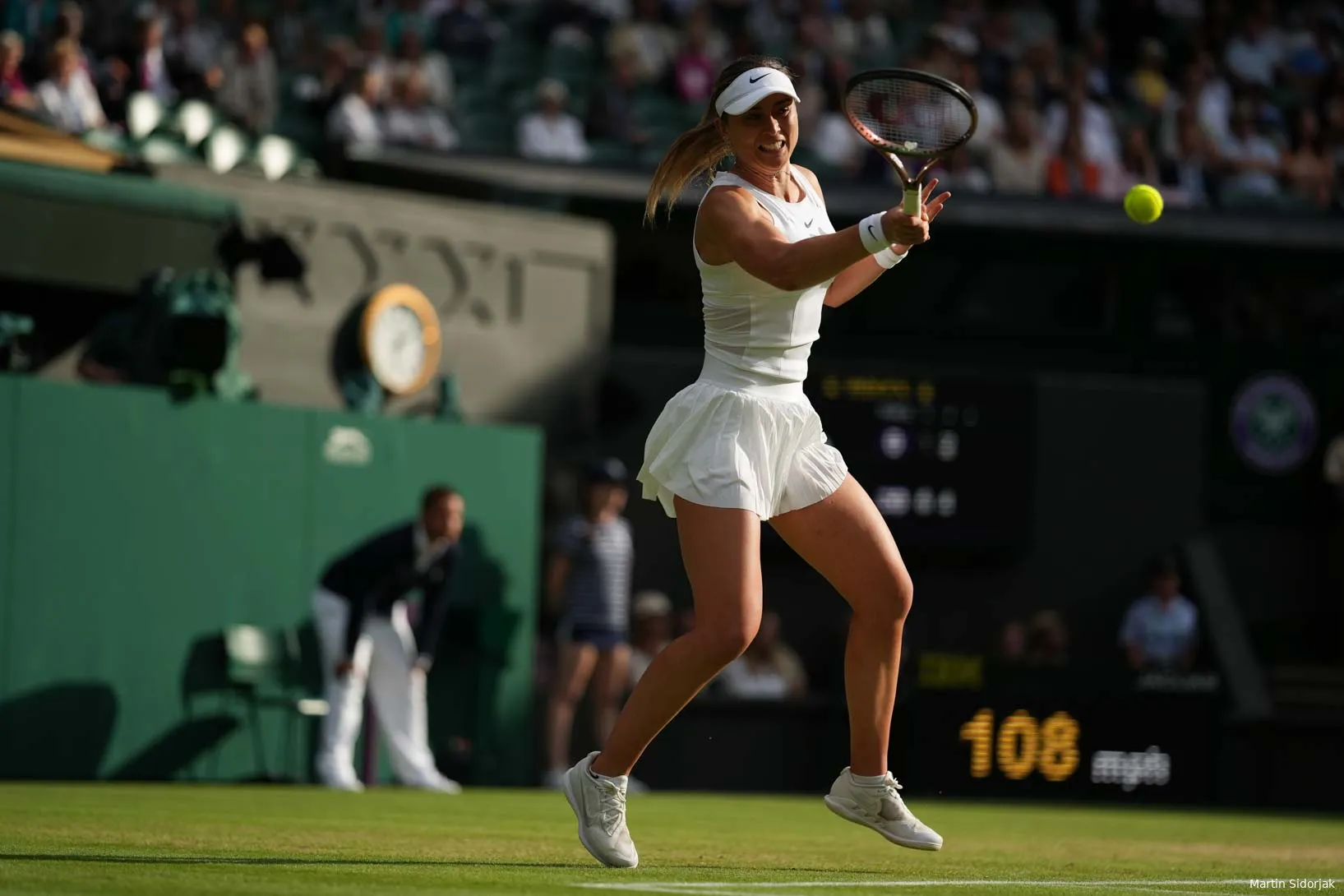 badosa paula wimbledon2022 martinsidorjak5