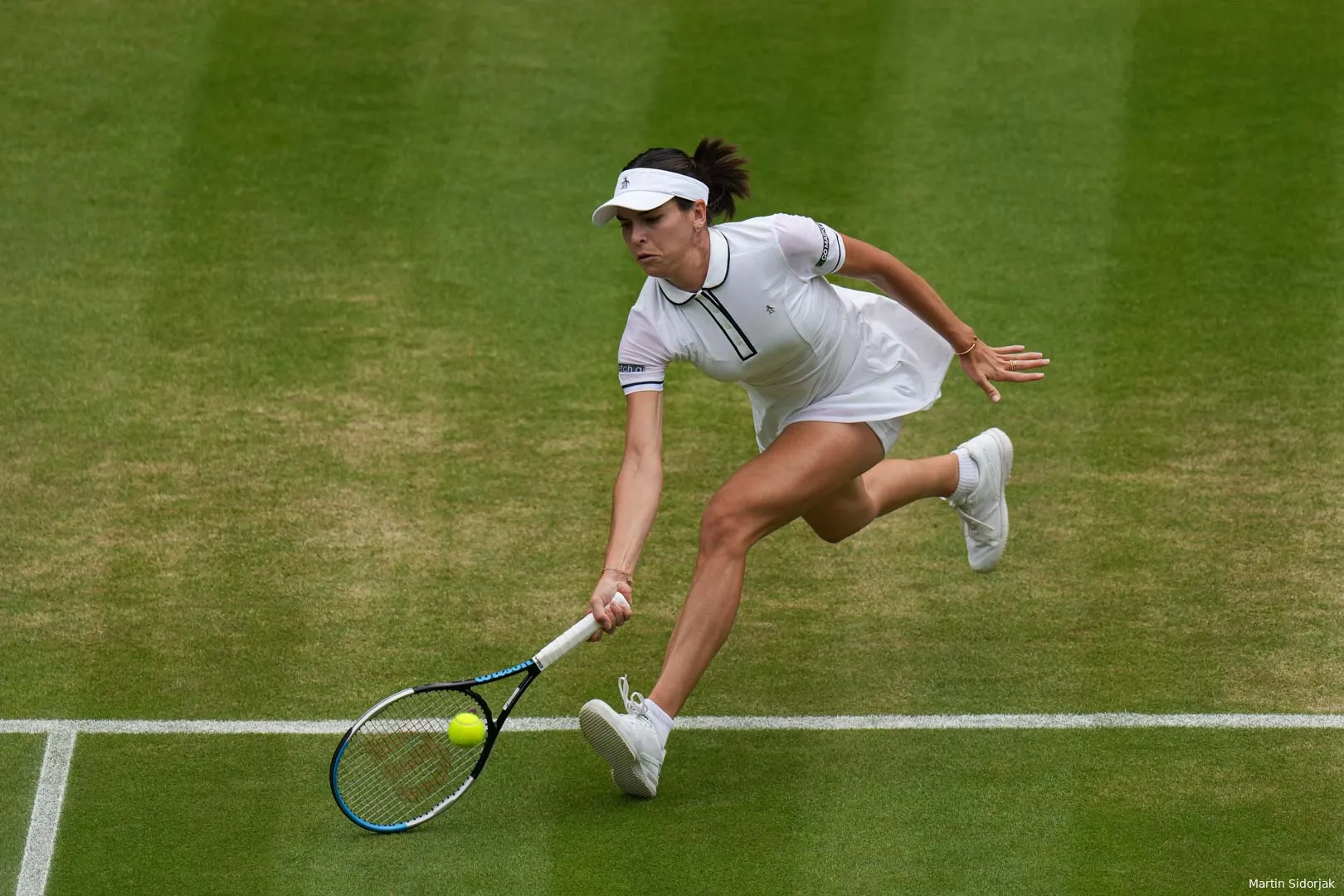 Tomljanovic Ajla Wimbledon2022 MartinSidorjak3