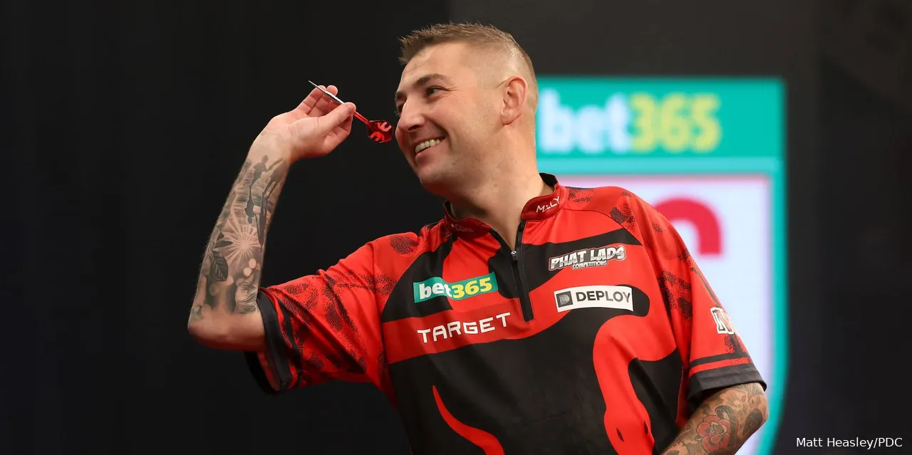 Nathan Aspinall muss trotz einer starken ersten Jahreshälfte um seinen Top-10-Platz bangen