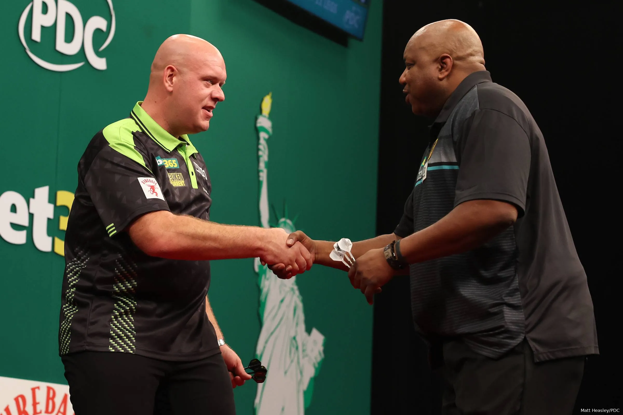 Michael van Gerwen in New York tijdens de US Darts Masters