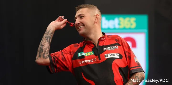 Nathan Aspinall muss trotz einer starken ersten Jahreshälfte um seinen Top-10-Platz bangen