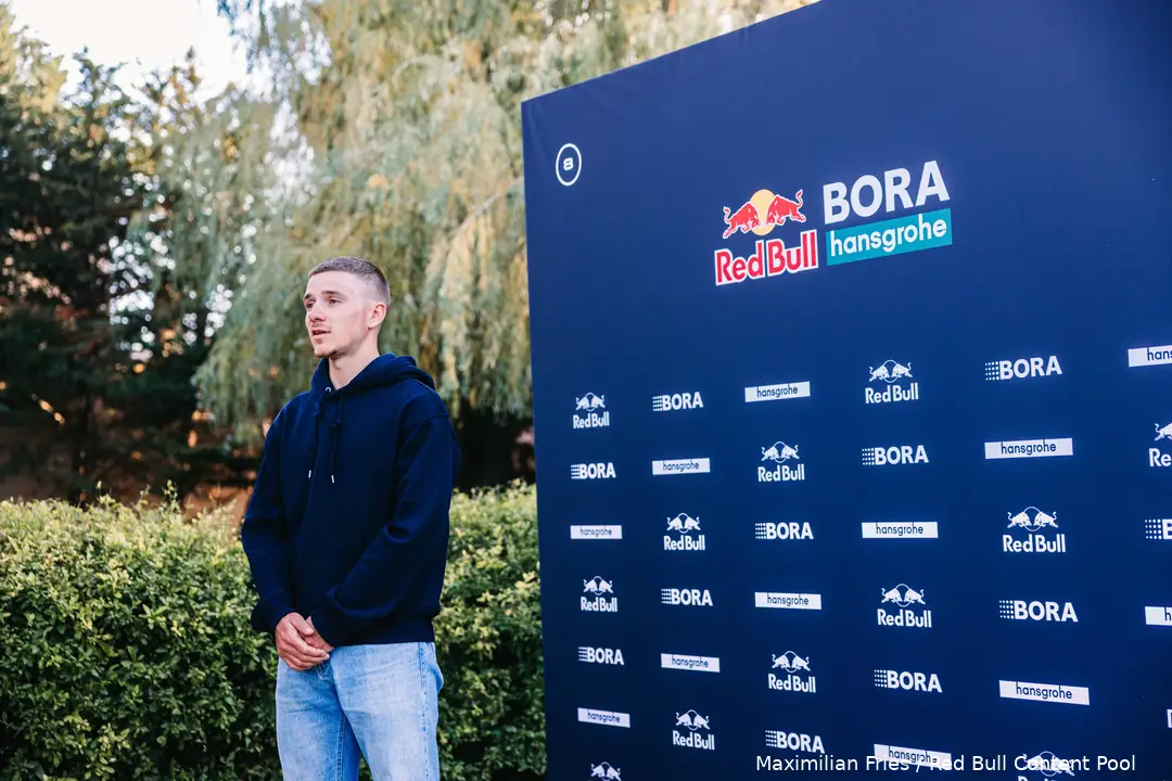 Remco Evenepoel bei der Präsentation von Red Bull – BORA – hansgrohe