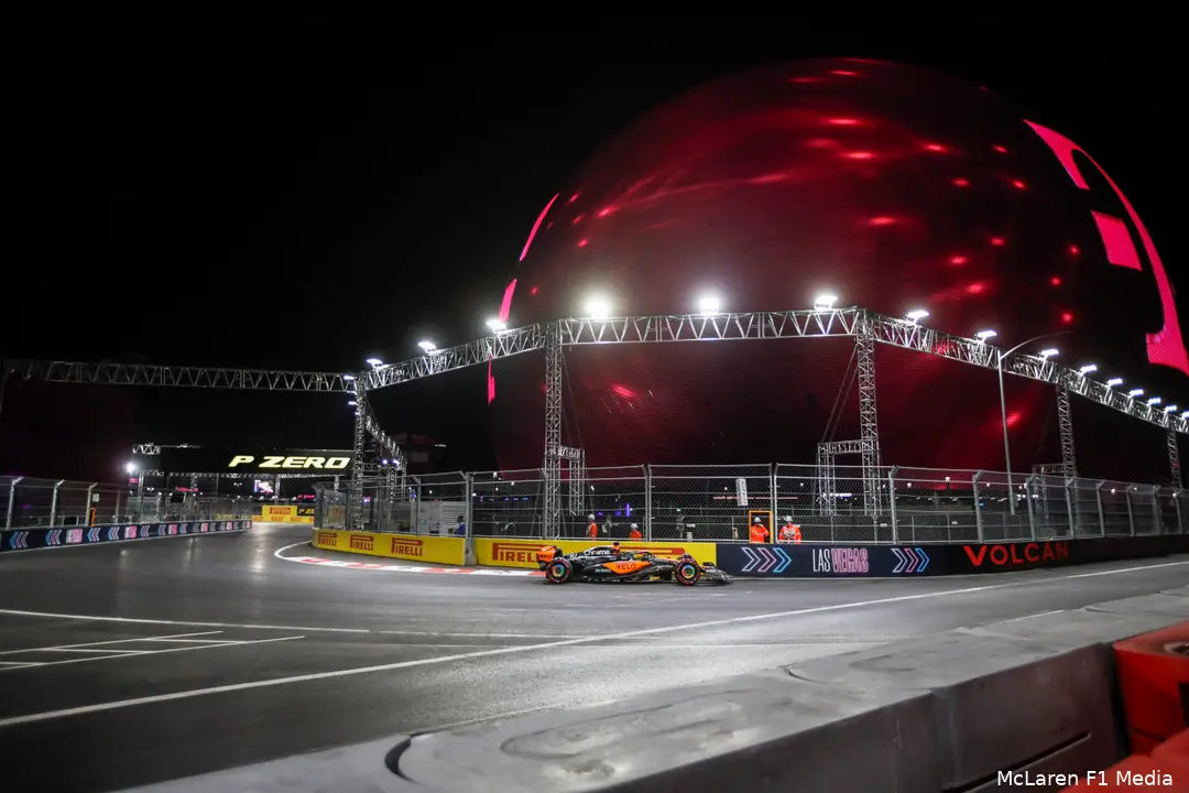 lando norris mclaren lasvegas oscar piastri