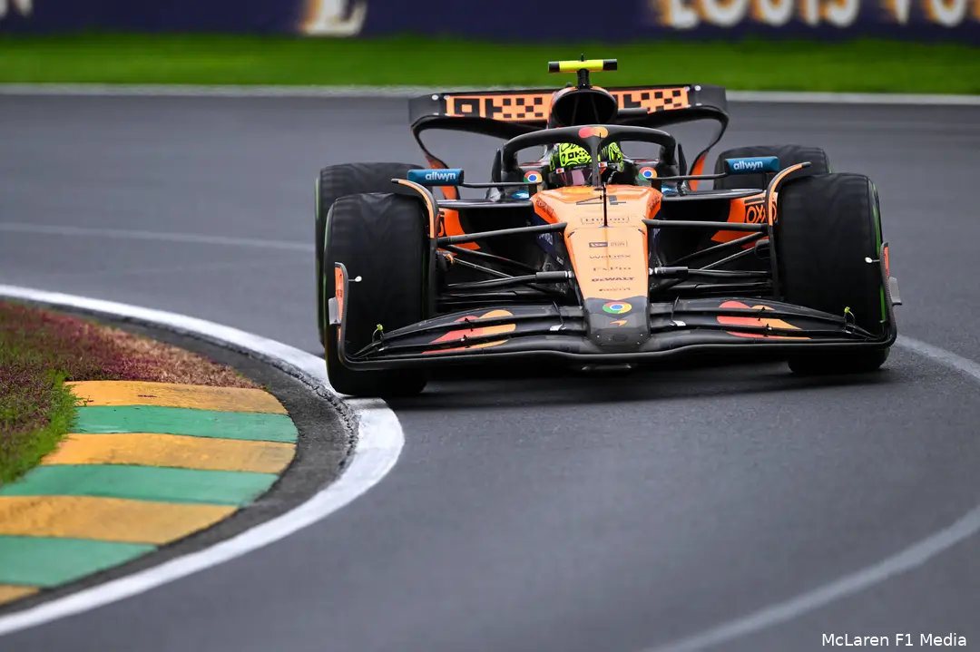 <i>Norris zegt dat McLaren niks aan de achtervleugel hoeft aan te passen.</i>