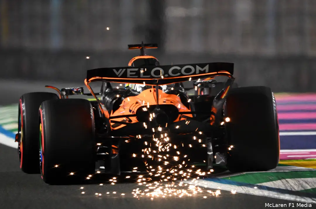 <i>De voorsprong die McLaren in de derde training had verdween.</i>