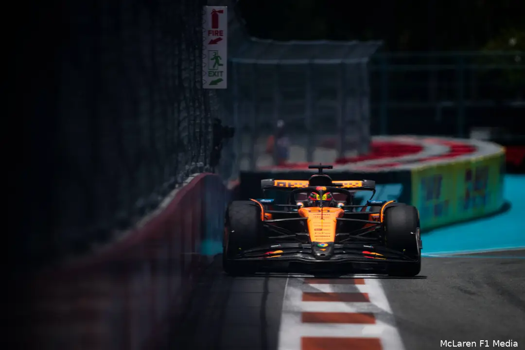 oscar piastri mclaren 2025 miami zondag race