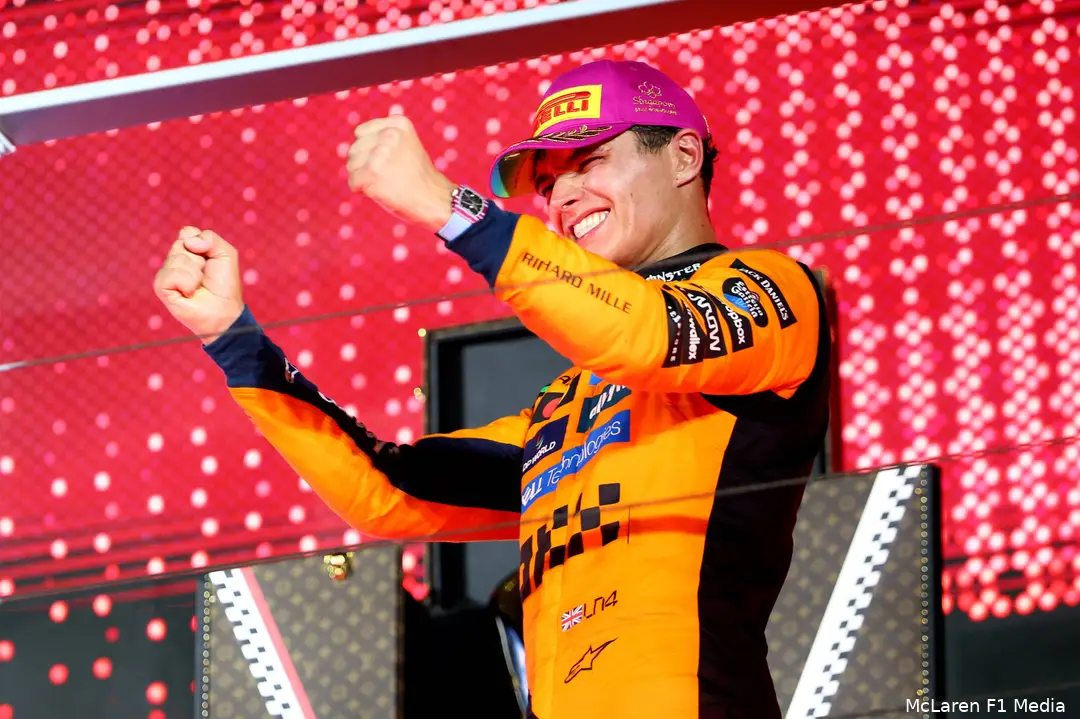 lando-norris-mclaren-2025-podium-blij