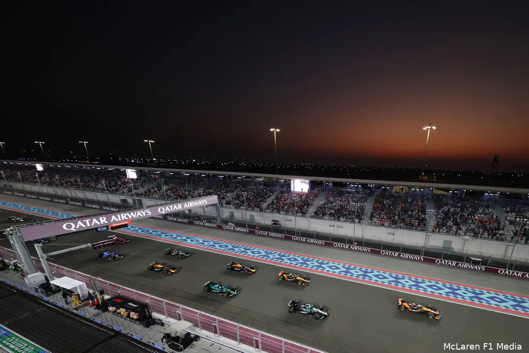 oscar-piastri-sprintrace-qatar-2025-mclaren-start-grid