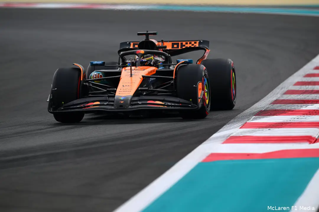 pato-oward-mclaren-abudhabi-vrijdag (4)