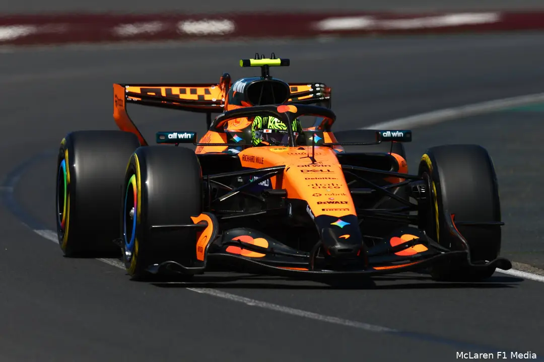 lando-norris-mclaren-vrijdag-australie (4)