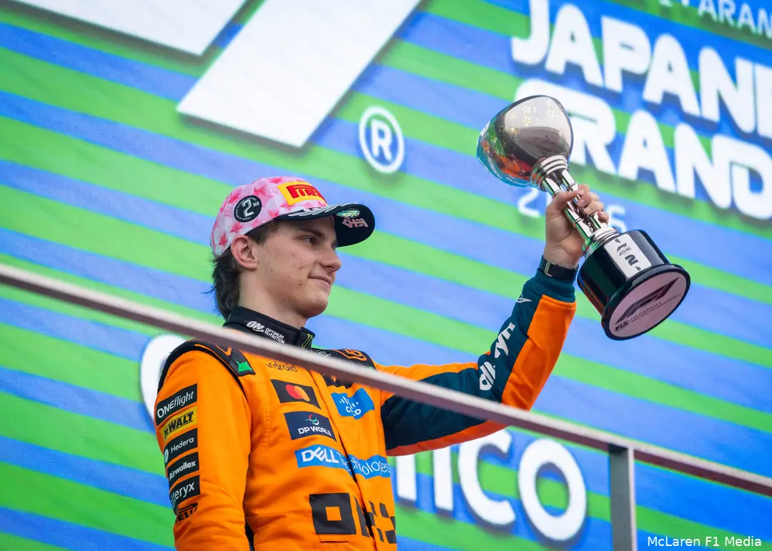 oscar-piastri-mclaren-gp-japan-2026-zondag-12