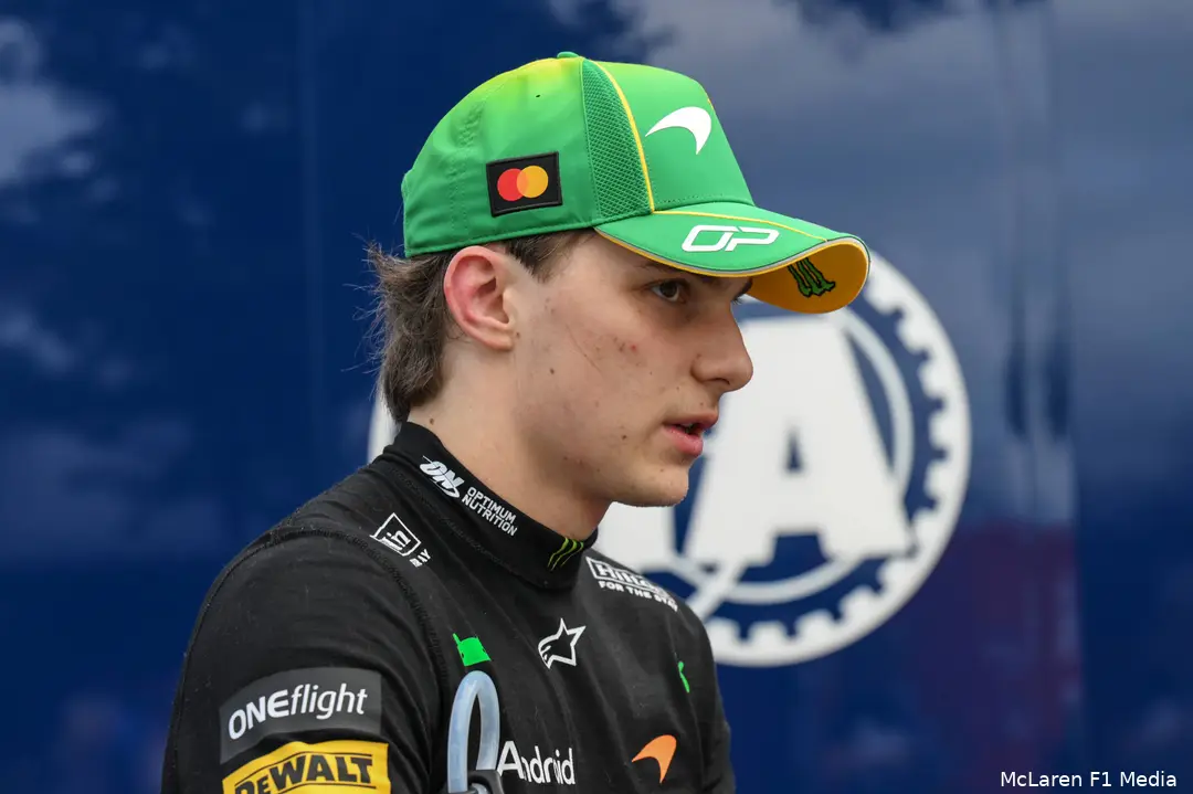 oscar-piastri-mclaren-zaterdag-australie (16)