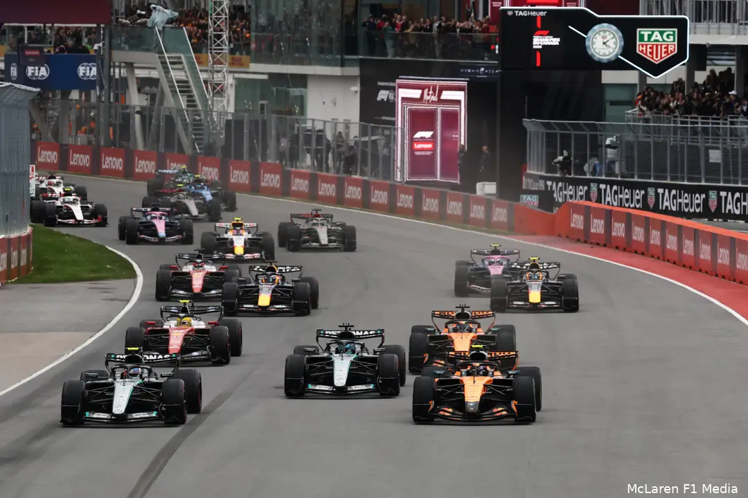 start-kimi-antonelli-mercedes-george-russell-lando-norris-oscar-piastri-mclaren-2026-zondag-race-canada