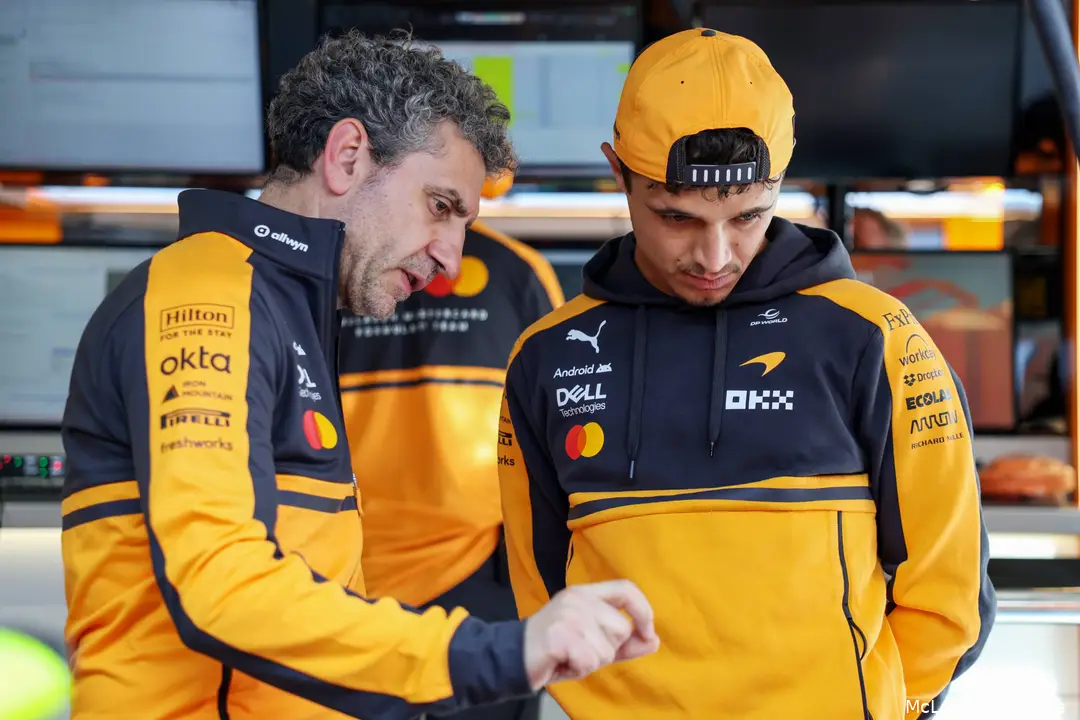 andrea-stella-lando-norris-mclaren-gp-hongarije-2026-vrijdag-4