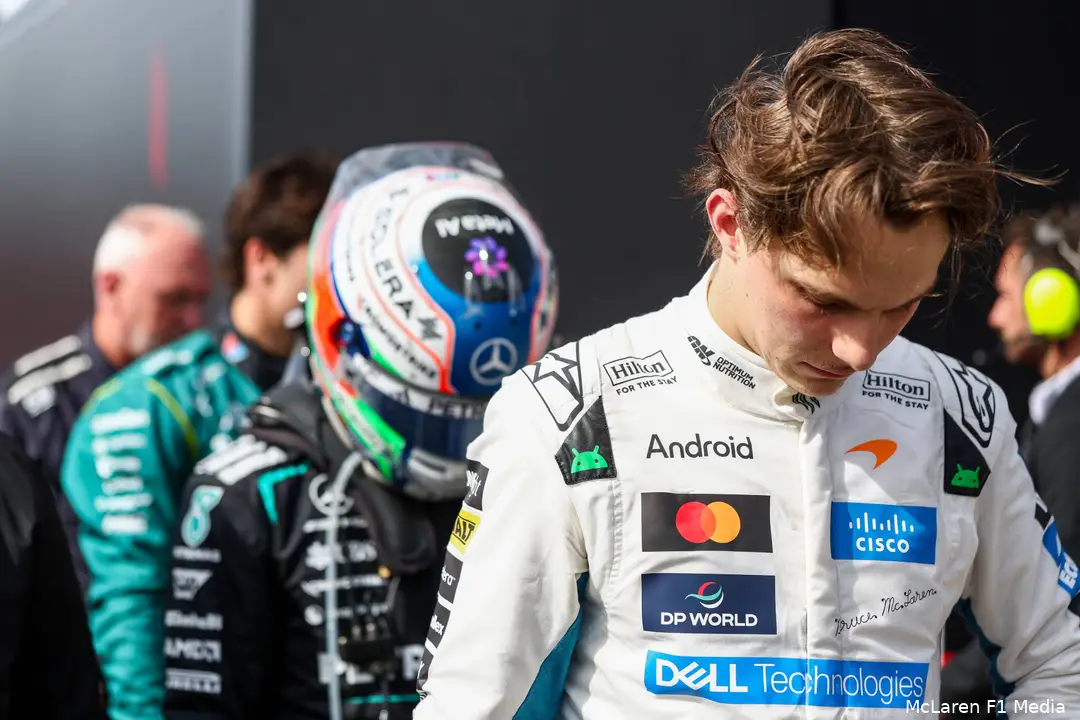 oscar-piastri-mclaren-gp-groot-brittannie-2026-zondag-andrea-kimi-antonelli-mercedes