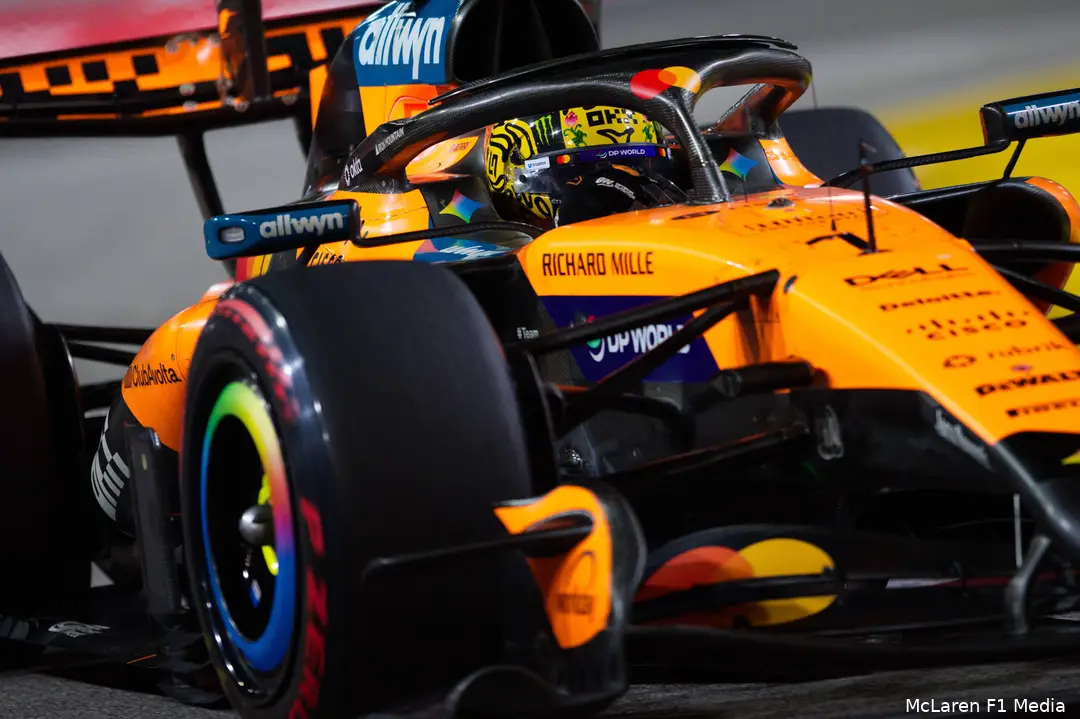 lando-norris-mclaren-gp-singapore-2026-zaterdag-2