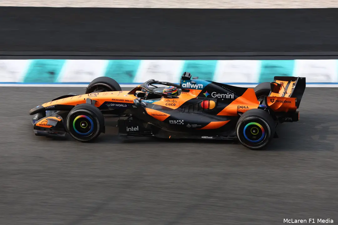 oscar-piastri-mclaren-sepang-maleisie-bahrein-3