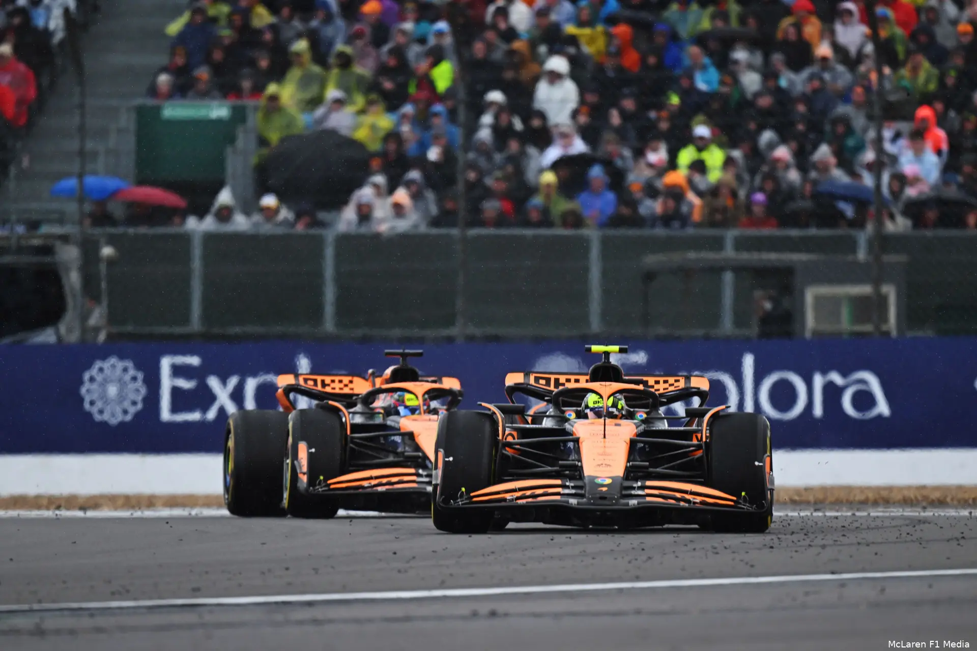 lando norris mclaren racedag silverstone 2024 oscar piastri