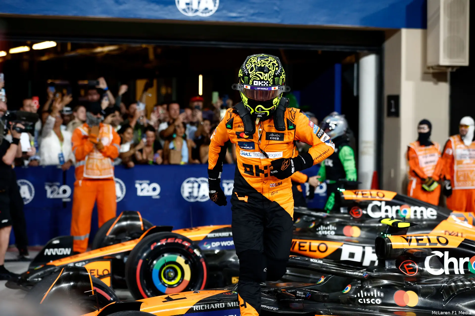 lando norris mcl38 pol mclaren abu dhabi 2024 18
