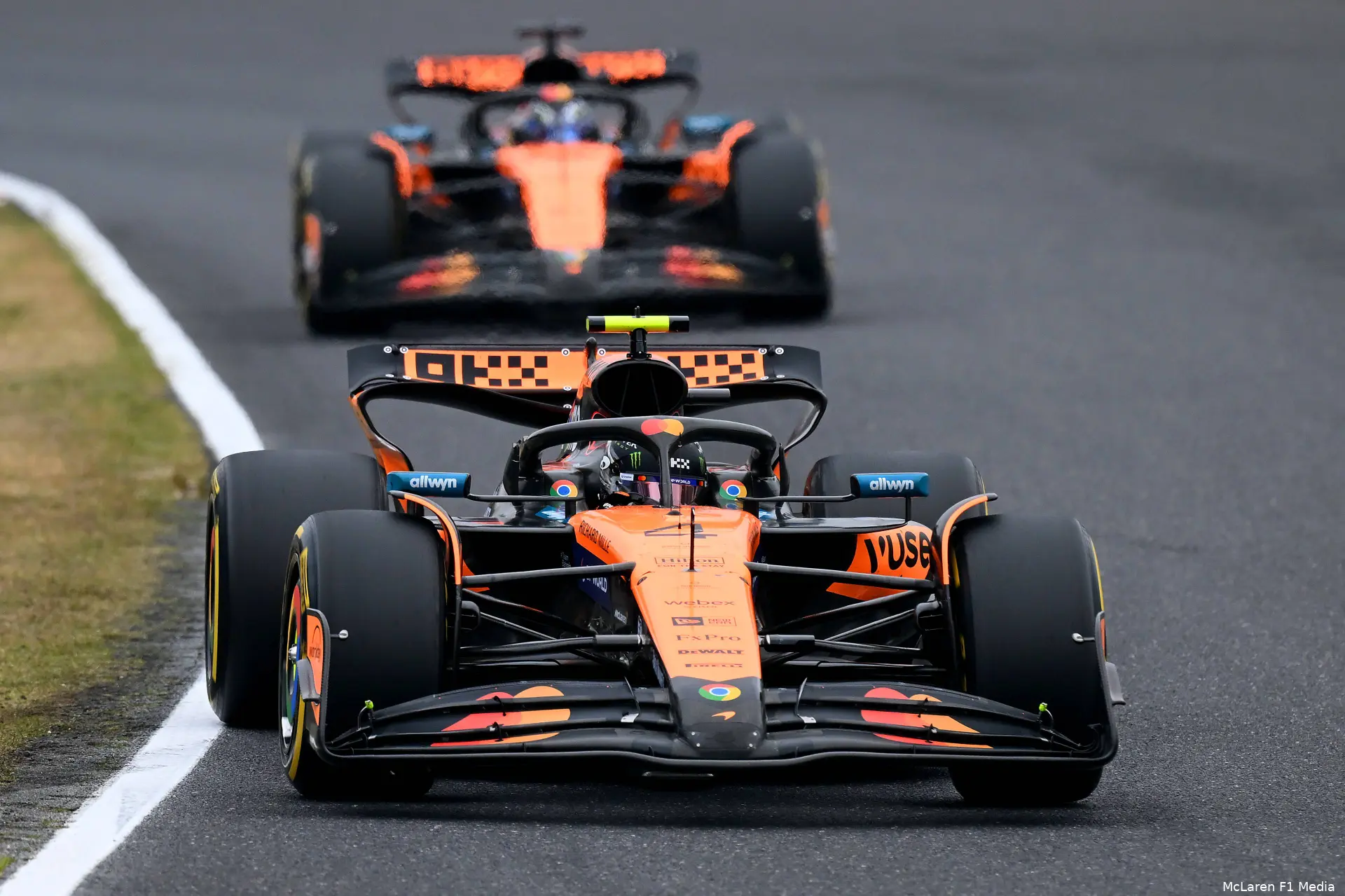 norris mclaren suzuka 1 piastri cm1 7027 jddbnmem 20250406102028