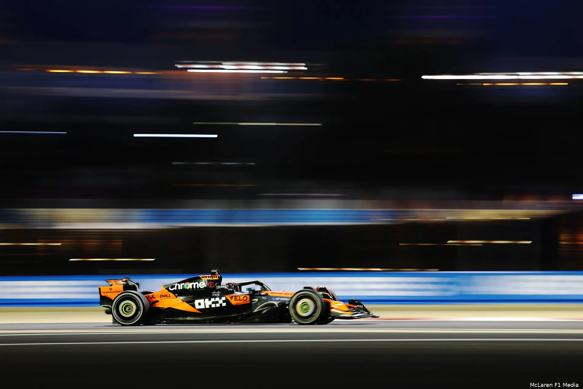 oscar piastri mclaren 2025 vrijdag bahrein