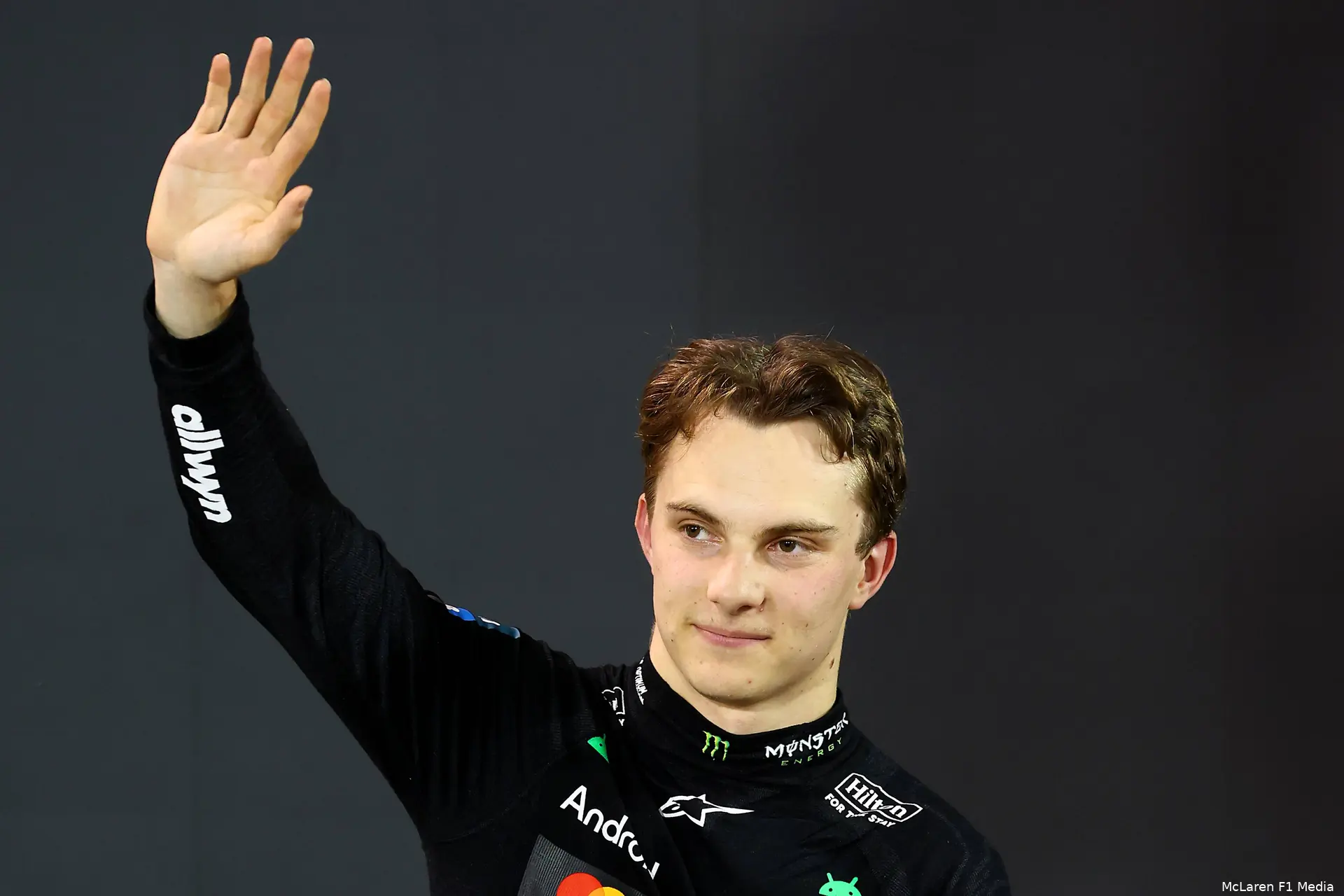 oscar piastri pole position zaterdag mclaren bahrein 2025
