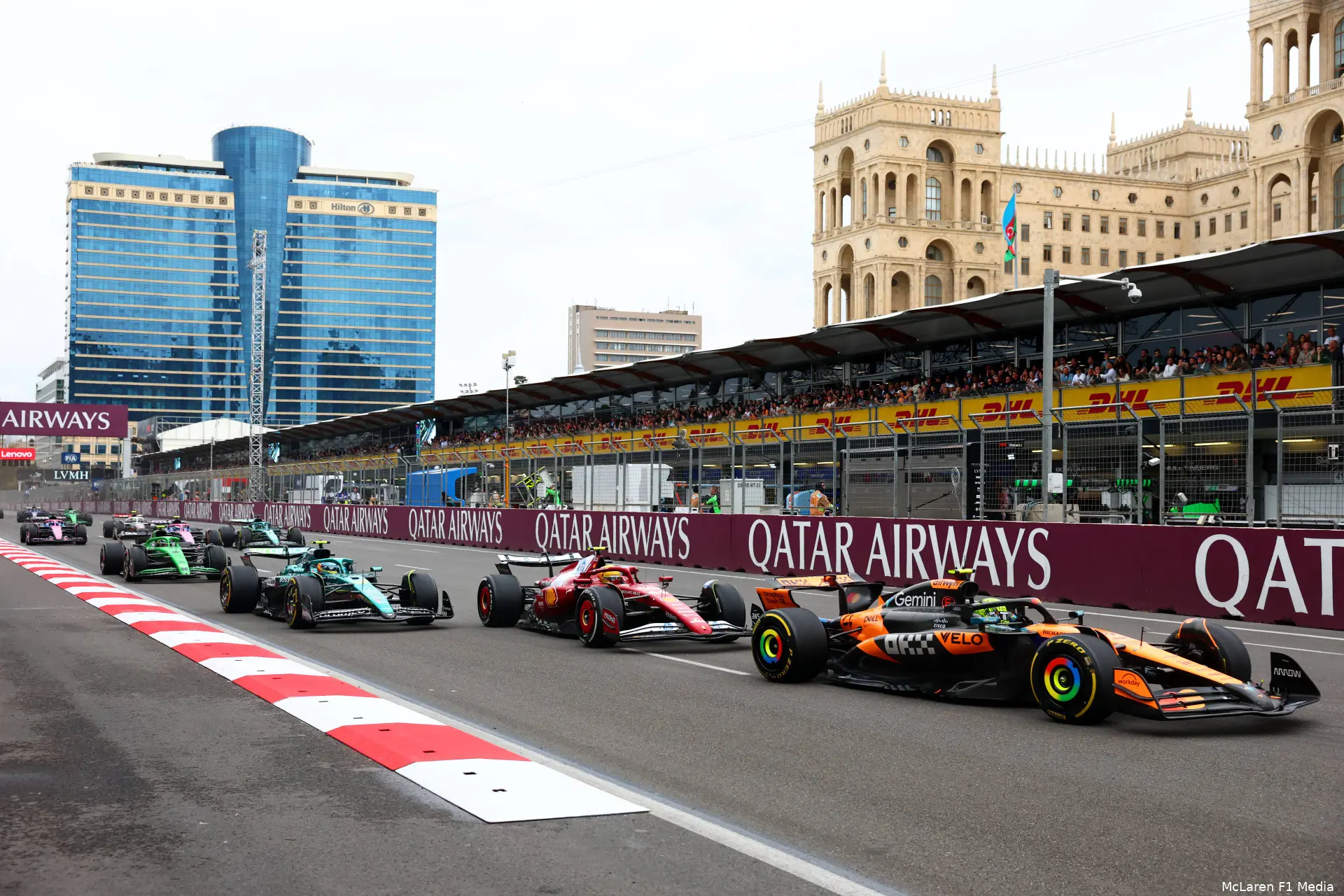 lando-norris-mclaren-gp-azerbeidzjan-2025-zondag-11
