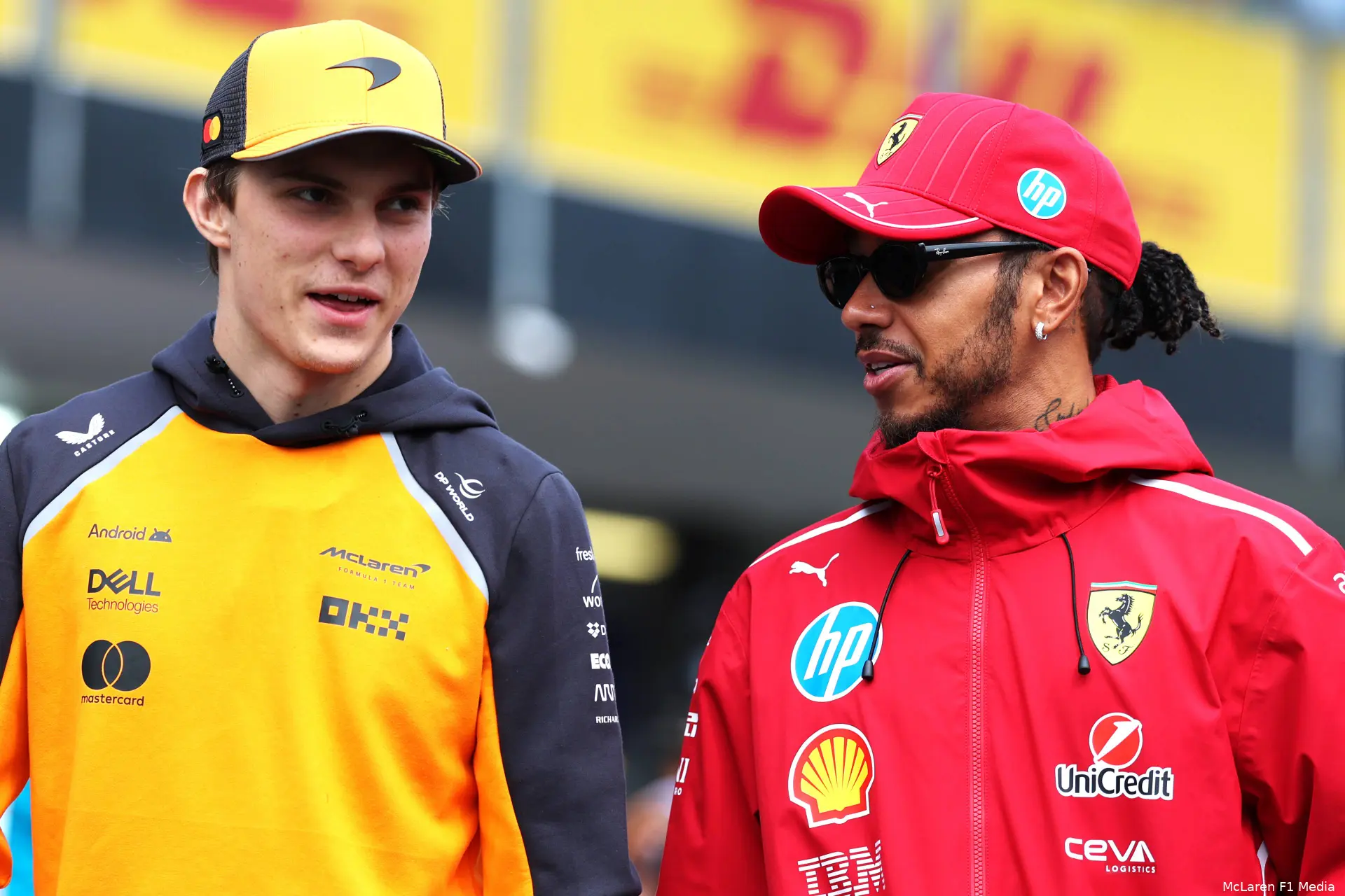 oscar-piastri-mclaren-gp-azerbeidzjan-2025-zondag-lewis-hamilton-ferrari-3