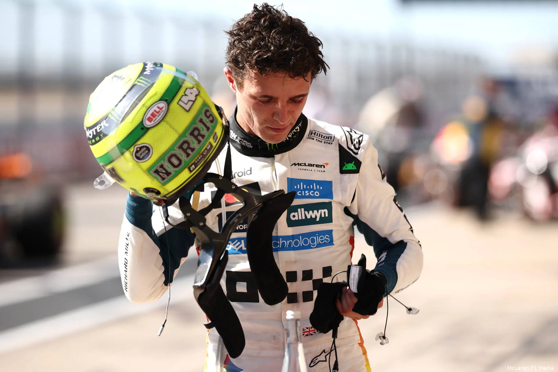 lando-norris-mclaren-cota-zondag-2025