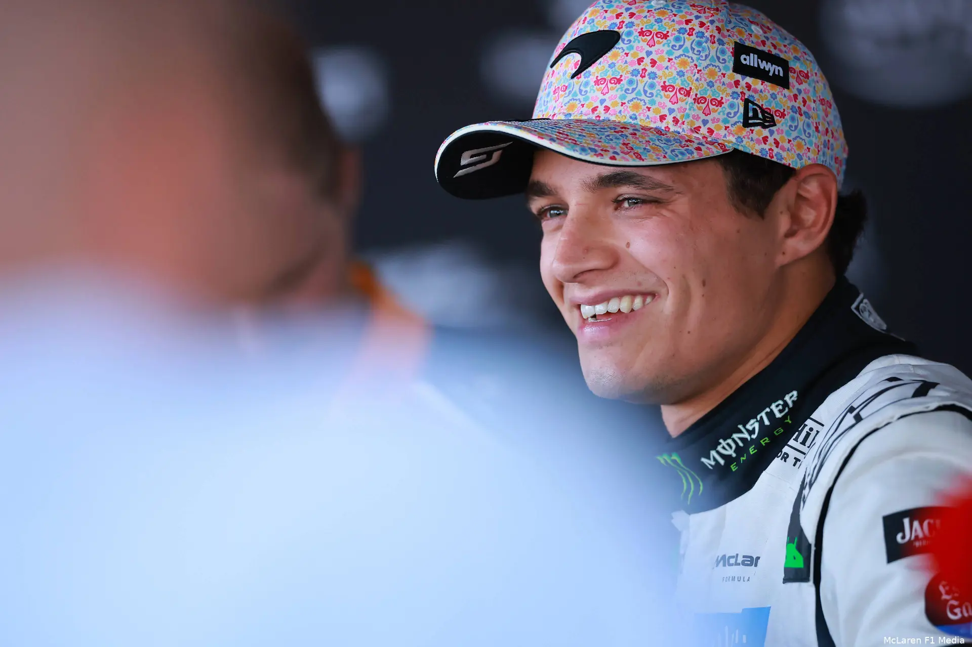 lando-norris-mclaren-mexico-zaterdag-2025