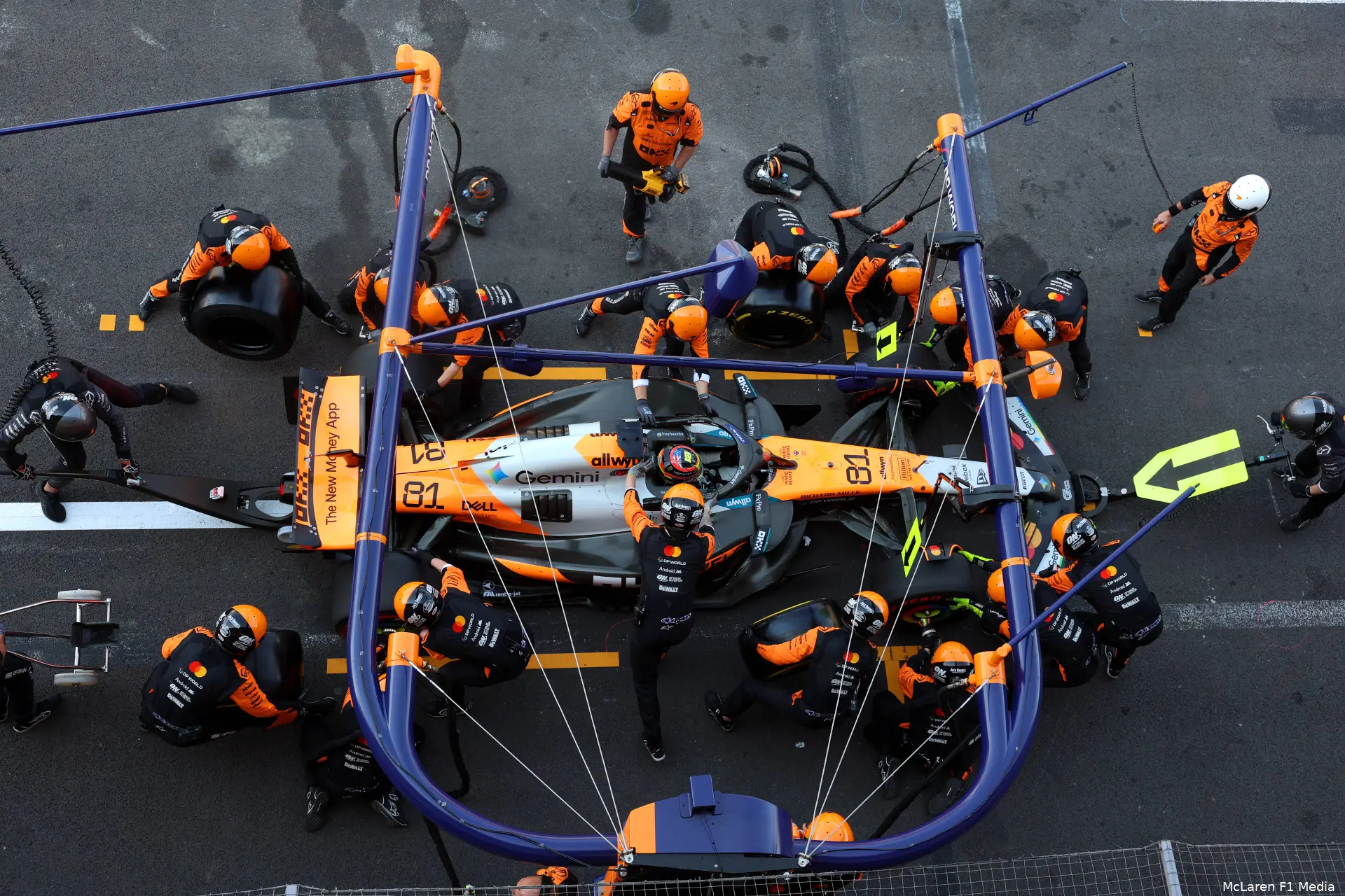 oscar-piastri-mclaren-mexico-zondag-2025