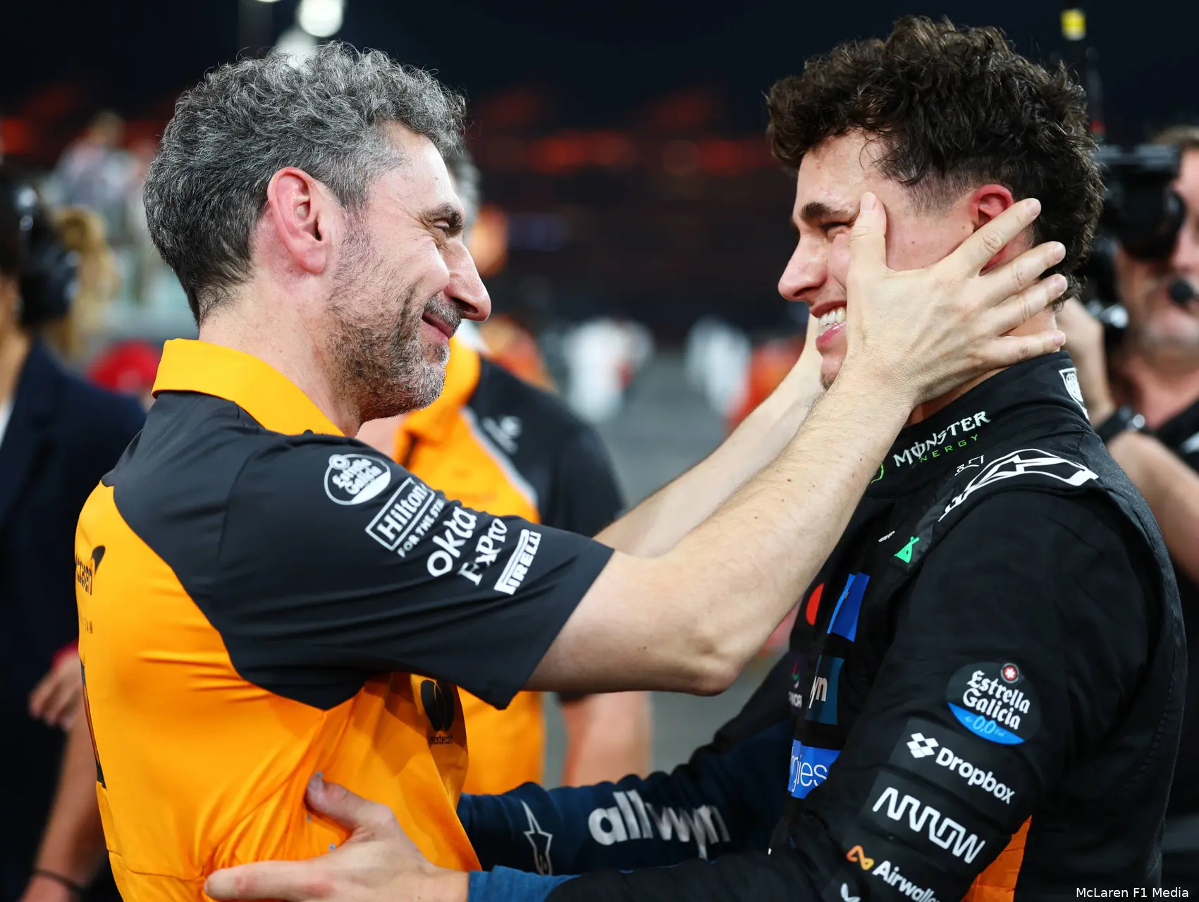 lando-norris-mclaren-gp-abu-dhabi-2025-zondag-andrea-stella
