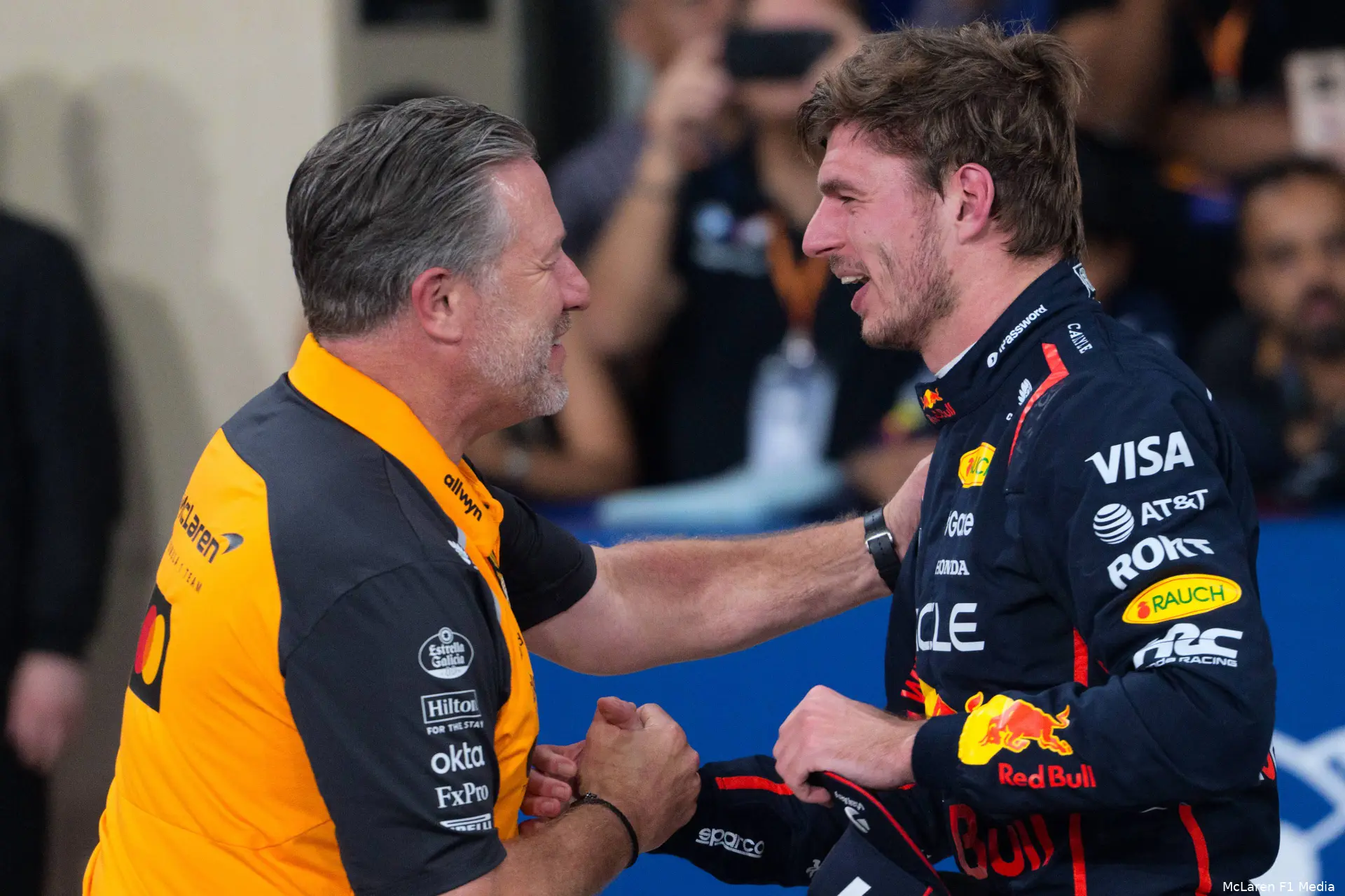zak-brown-mclaren-gp-abu-dhabi-2025-zaterdag-max-verstappen-red-bull-racing