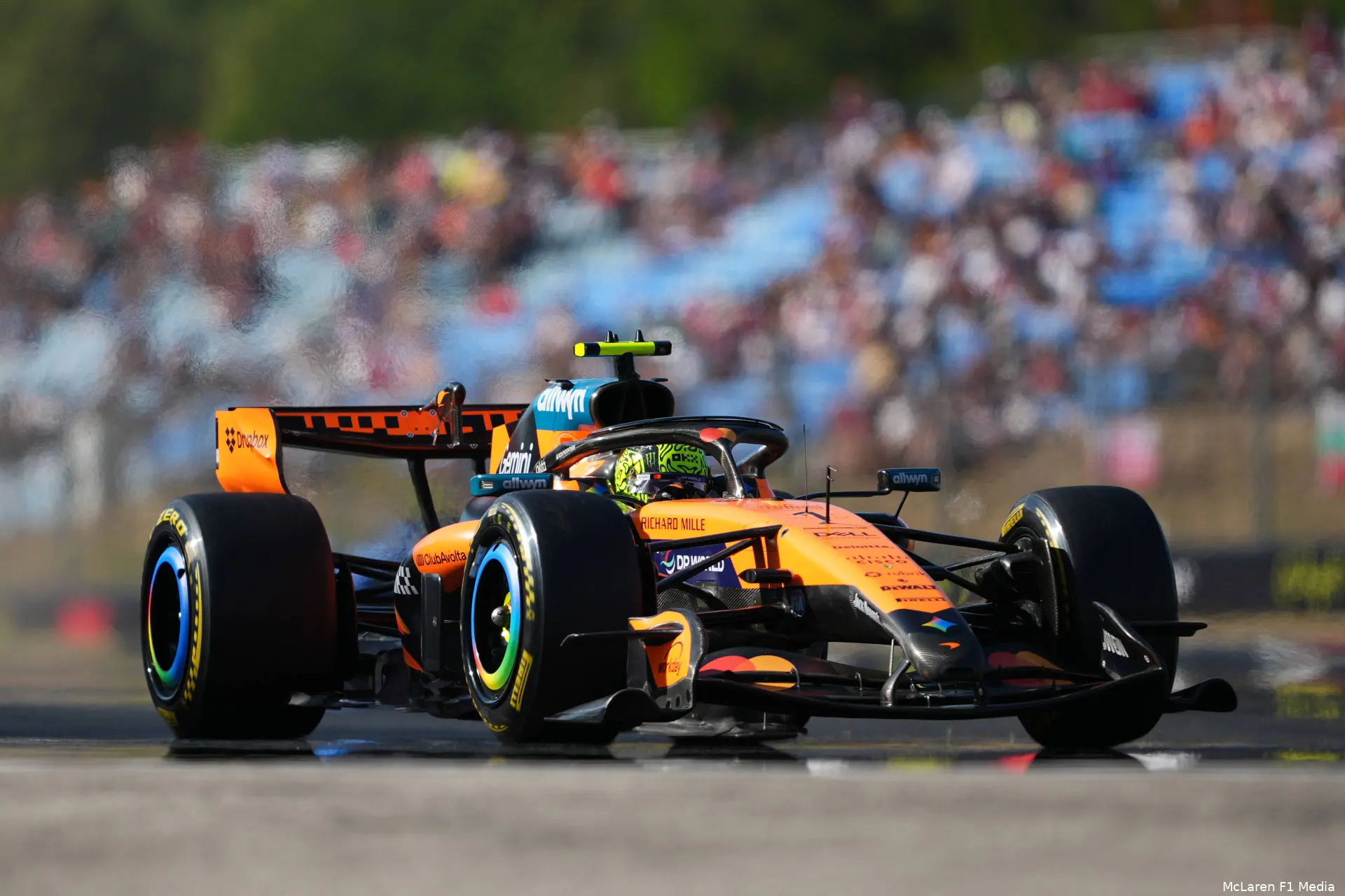lando-norris-mclaren-gp-hongarije-2026-vrijdag-6