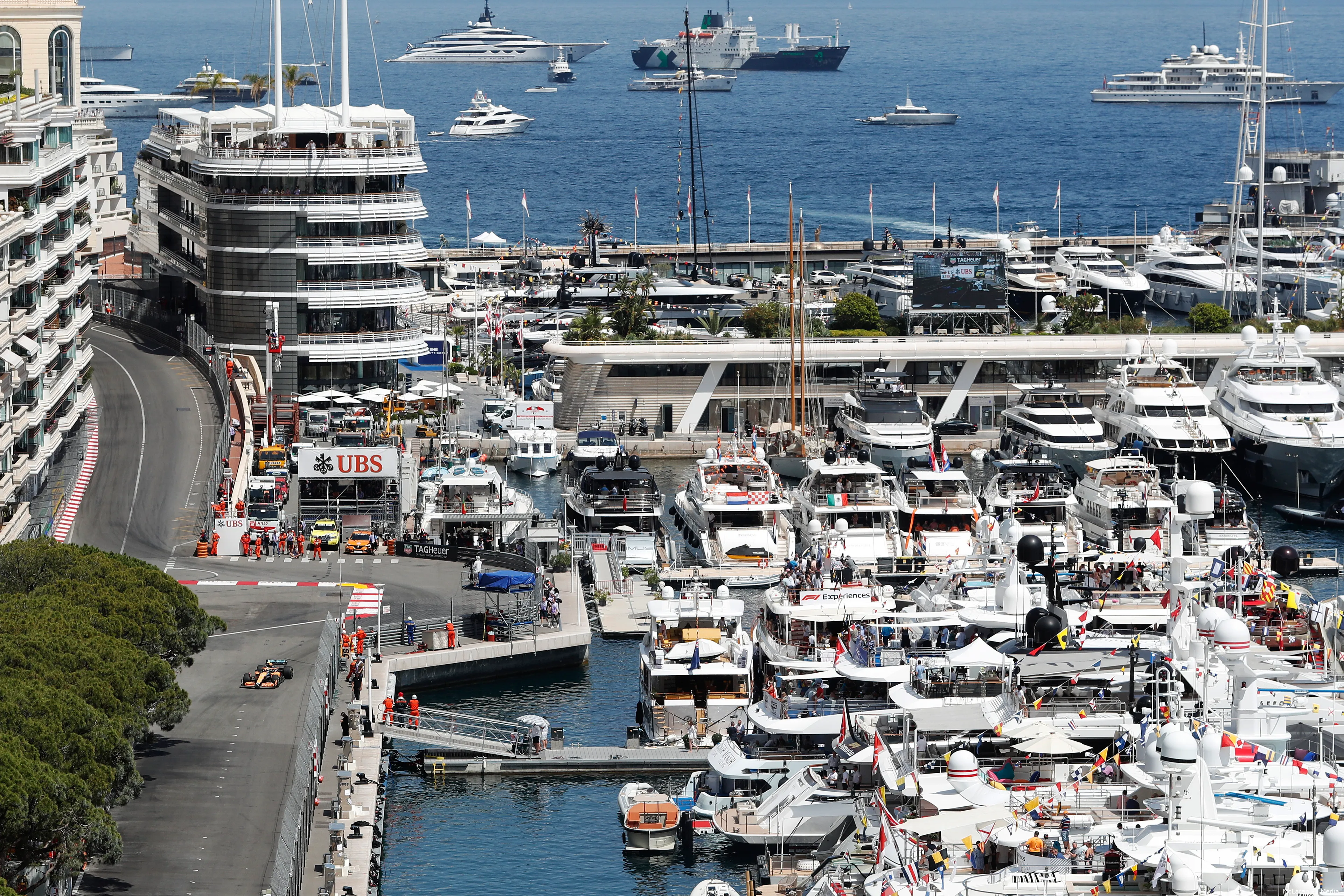 McLaren 2022MonacoGrandPrixFridayGP2207 124549 2ST3461
