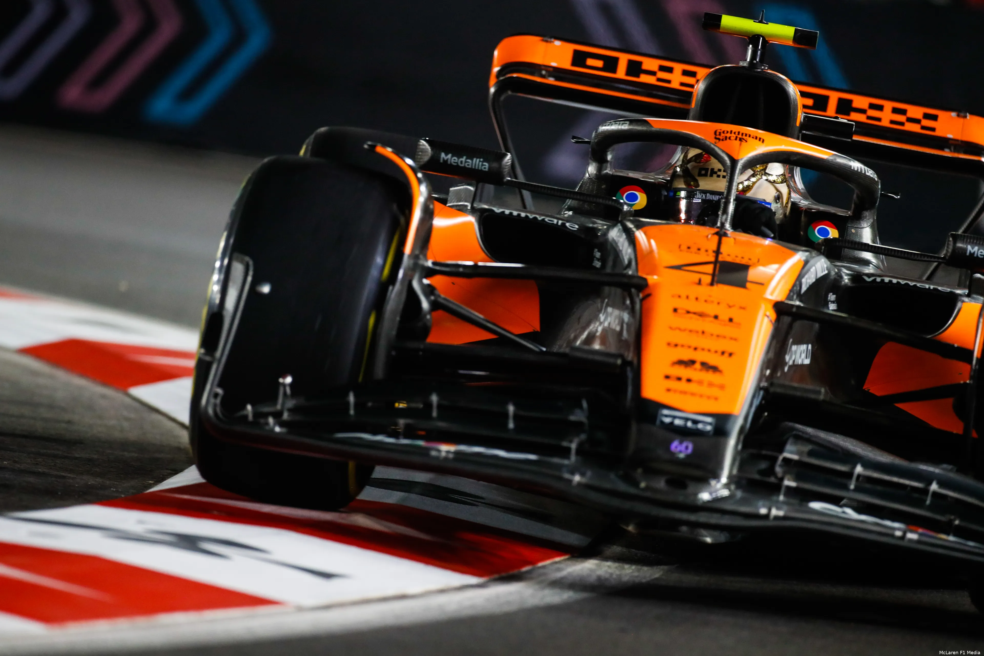 lando norris lasvegas mclaren mcl60