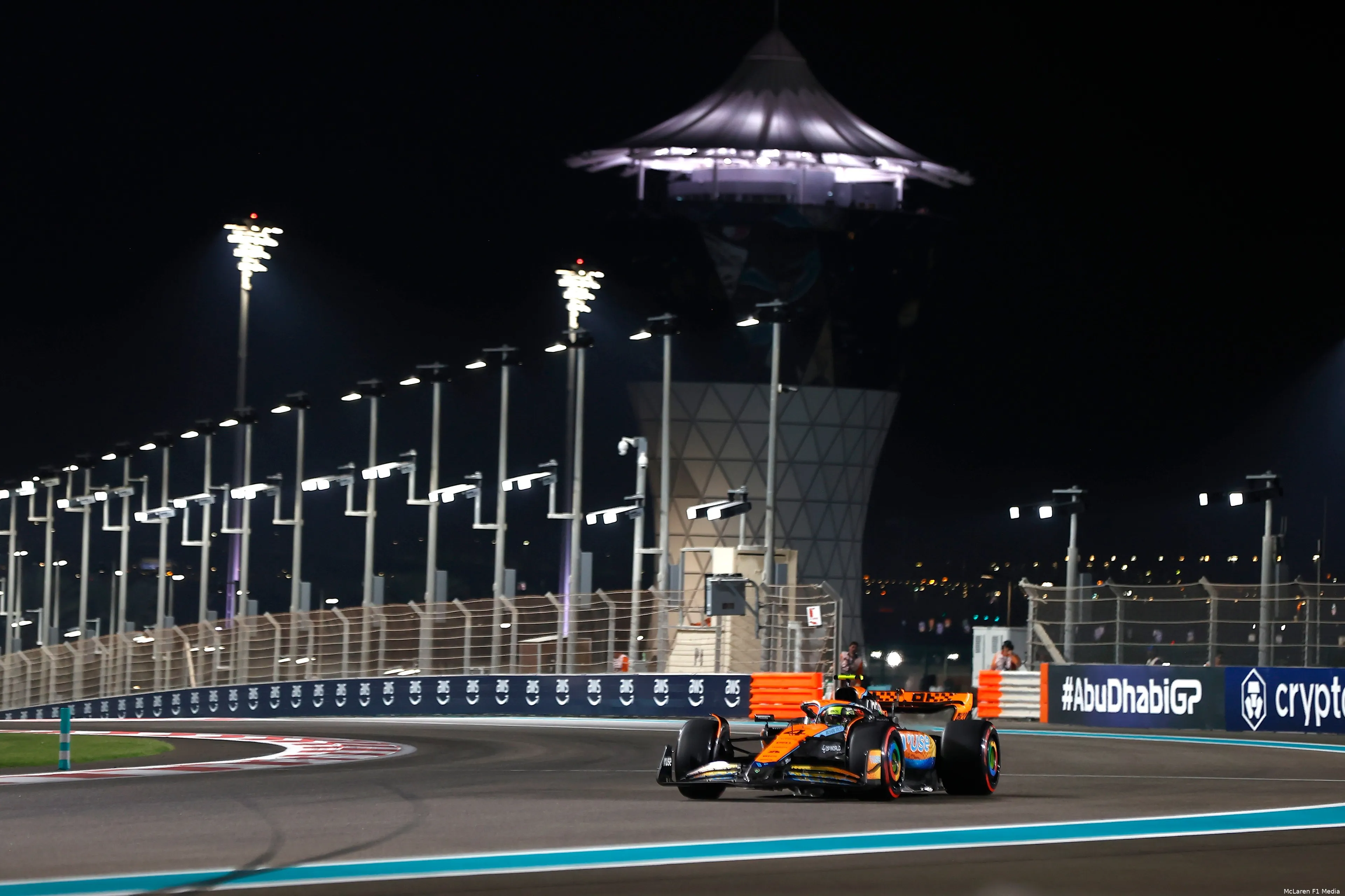 oscar piastri mclaren abudhbai